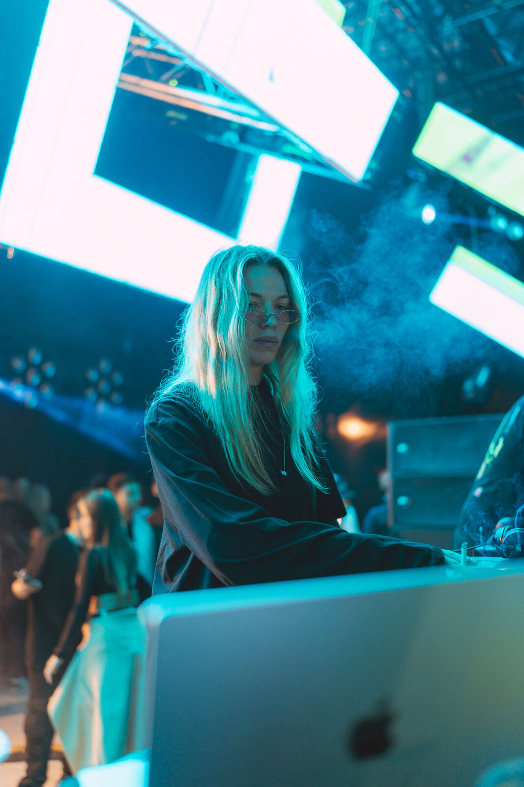 Melanie Ribbe en cabina, ONE Festival 2025
